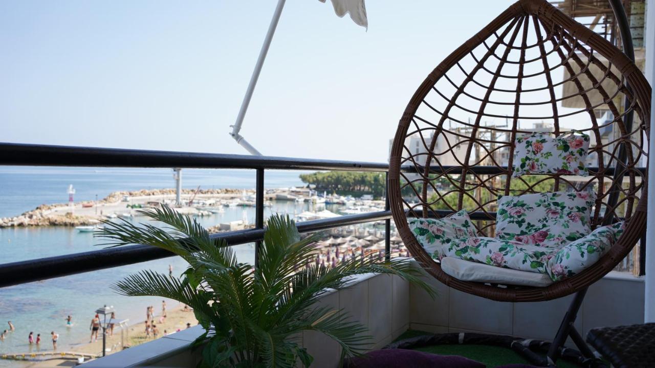 Km Beach View Apartment Ханья Экстерьер фото