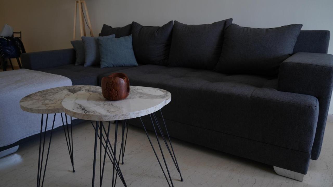 Km Beach View Apartment Ханья Экстерьер фото
