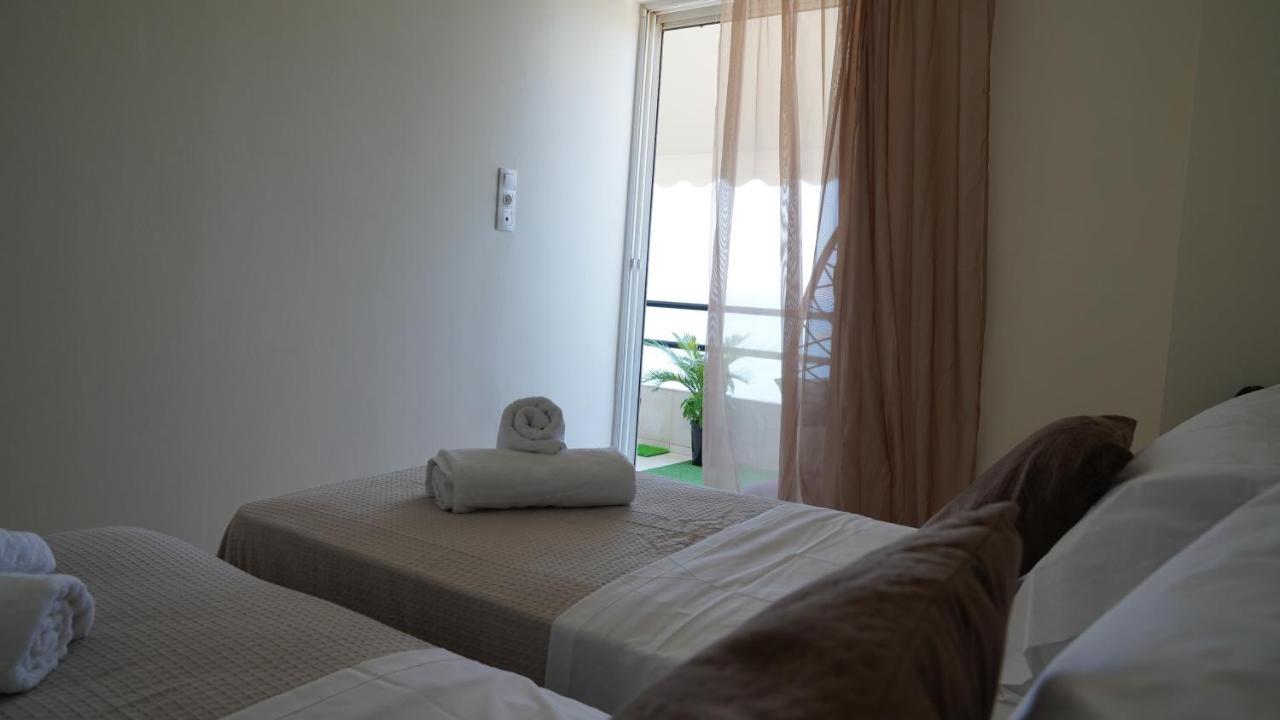 Km Beach View Apartment Ханья Экстерьер фото
